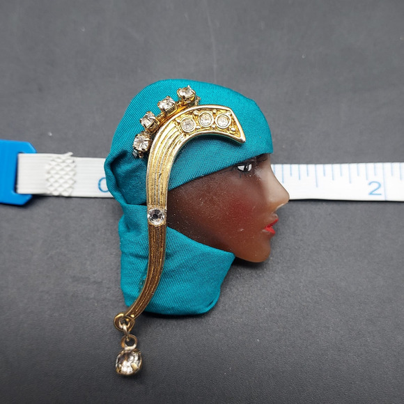 Lady Face Head Brooch Artisan Handcrafted Linda Rosshirt - Picture 4 of 6